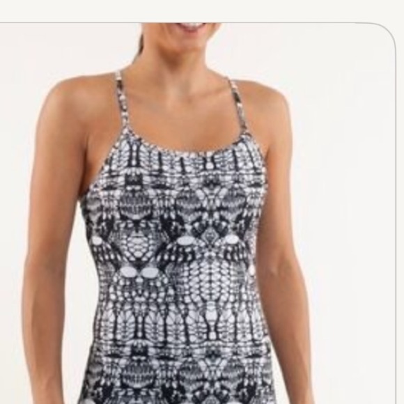 Lululemon Power Y Tank White Black Glacier Lace Racerback Built in Bra Sz 4 - Picture 1 of 11